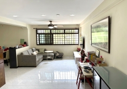 Renovated! No Windows Facing Corridor! Admiralty MRT/Place! 888 Plaza!